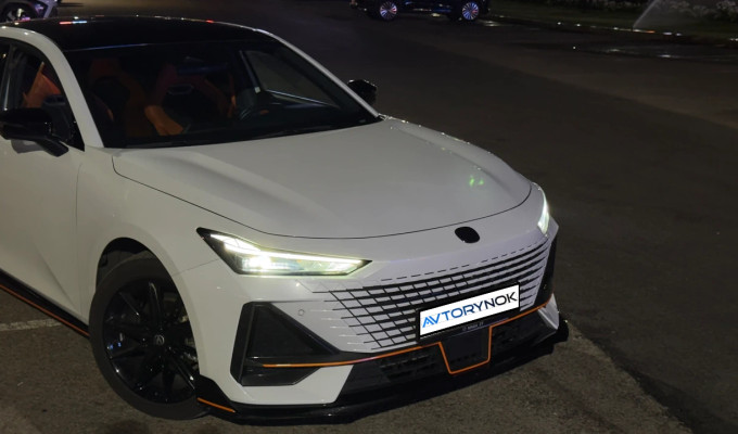Changan UNI-V 2023 года