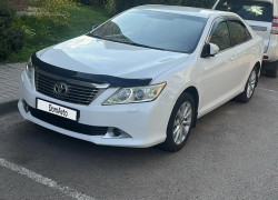 Toyota Camry 2012 года