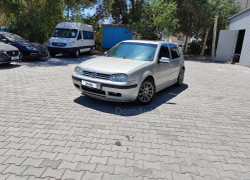 Volkswagen Golf 2002 года