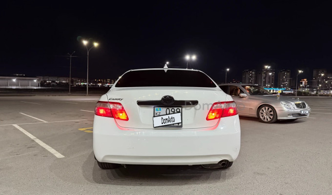 Toyota Camry 2008 года