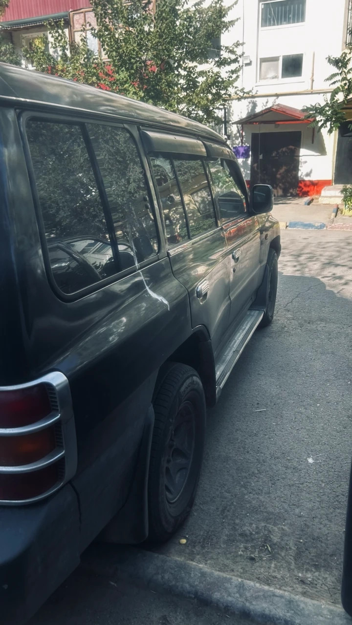 Mitsubishi Pajero, 1995