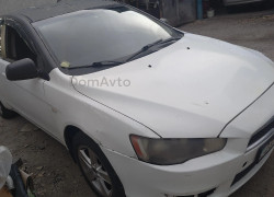 Mitsubishi Lancer 2010 года
