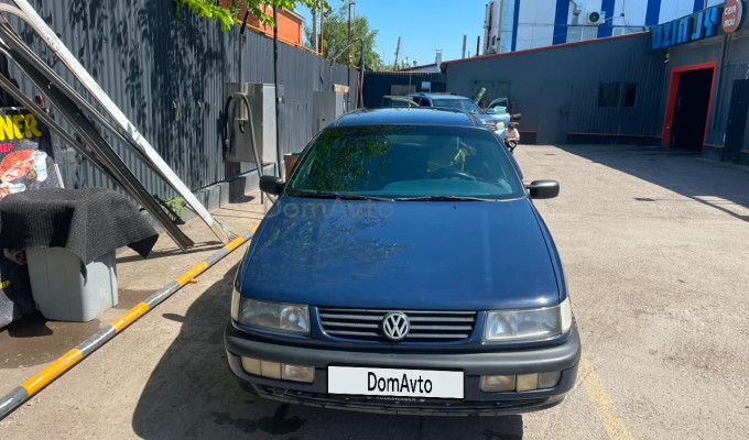 Volkswagen Passat 1993 года