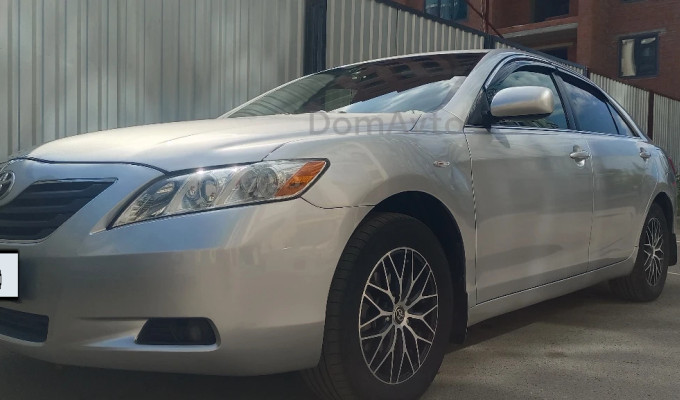 Toyota Camry 2006 года