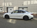 Toyota Camry 2025 года