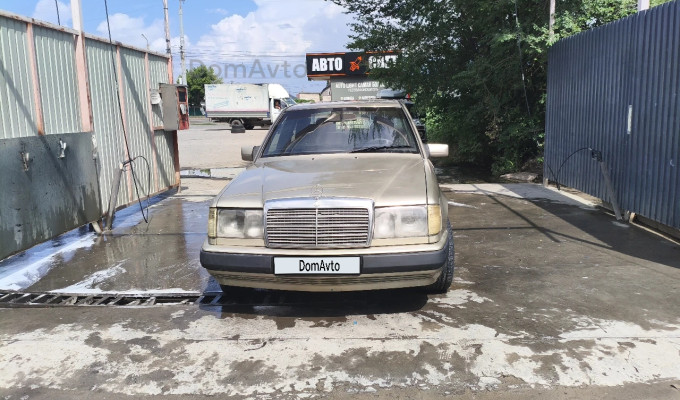 Mercedes-Benz E-Класс 1991 года