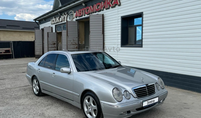 Mercedes-Benz E-Класс 1999 года