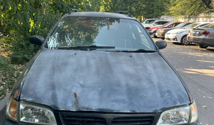 Toyota Caldina 1995 года