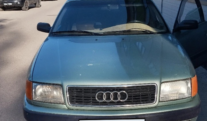 Audi 100 1992 года