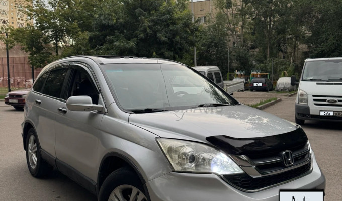 Honda CR-V 2010 года