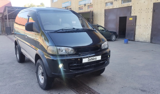 Mitsubishi Delica 1995 года