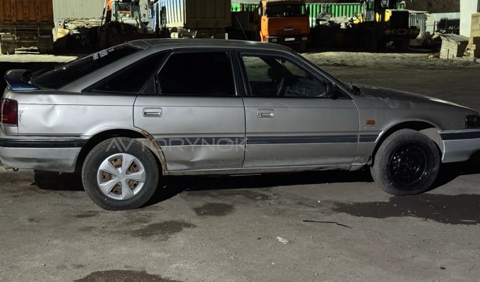 Mazda 626 1991 года