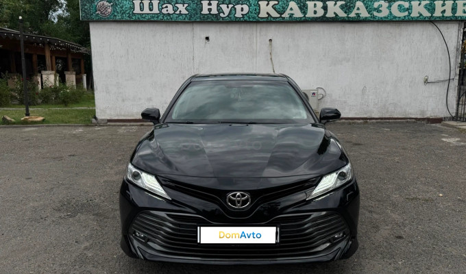 Toyota Camry 2018 года