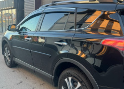 Toyota RAV4 2017 года