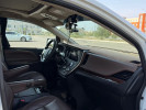 Toyota Sienna 2017 года