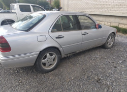 Mercedes-Benz C-Класс 1993 года