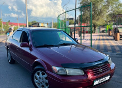 Toyota Camry 1998 года