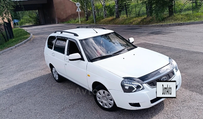 ВАЗ (Lada) Priora 2011 года