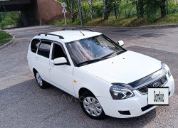 ВАЗ (Lada) Priora 2011 года