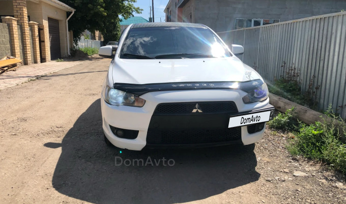 Mitsubishi Lancer 2010 года
