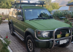 Mitsubishi Pajero 1993 года