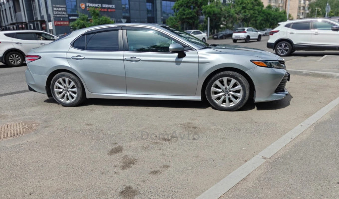 Toyota Camry 2017 года