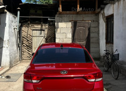 Kia Rio 2018 года