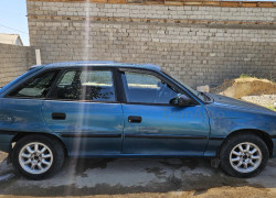Opel Astra 1992 года