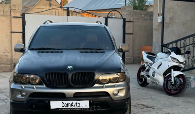 BMW X5 2004 года