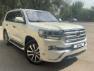 Toyota Land Cruiser 2017 года