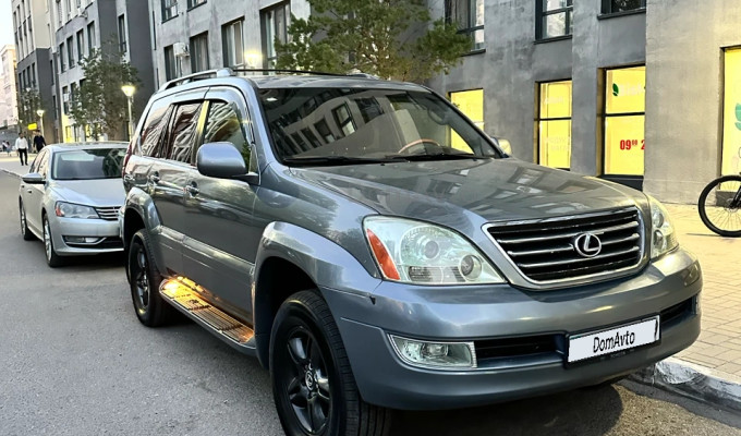 Lexus GX 2004 года