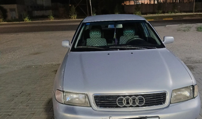 Audi A4 1995 года