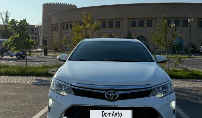 Toyota Camry 2014 года