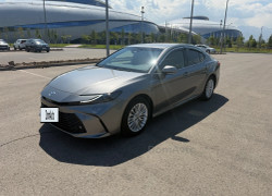 Toyota Camry 2025 года