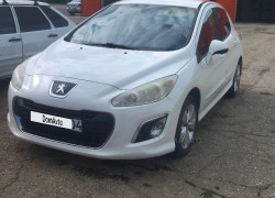 Peugeot 308 2012 года