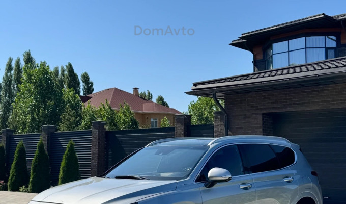 Hyundai Santa Fe 2022 года