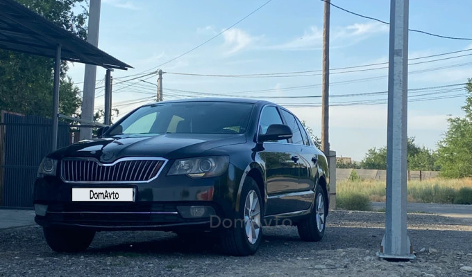 Skoda Superb 2014 года