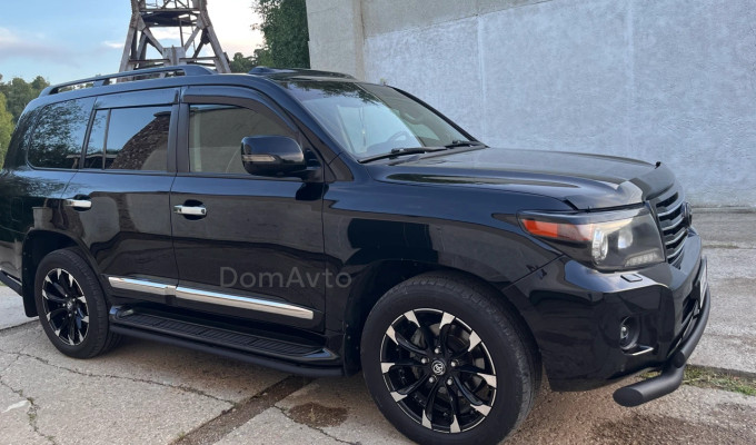 Toyota Land Cruiser 2015 года