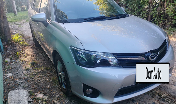 Toyota Corolla 2013 года
