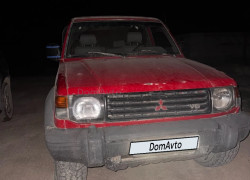 Mitsubishi Pajero 1993 года