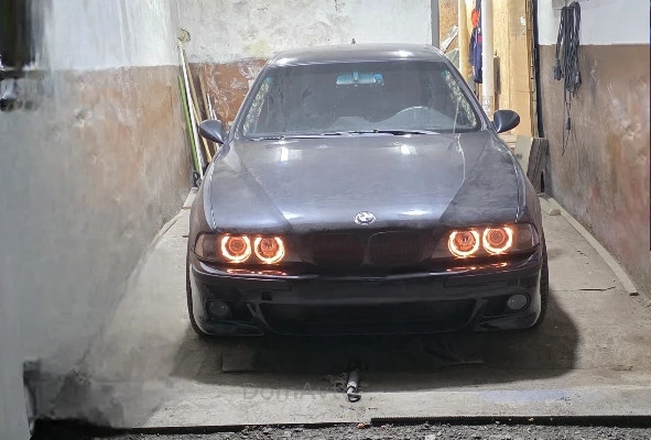 BMW 5 серия 1998 года
