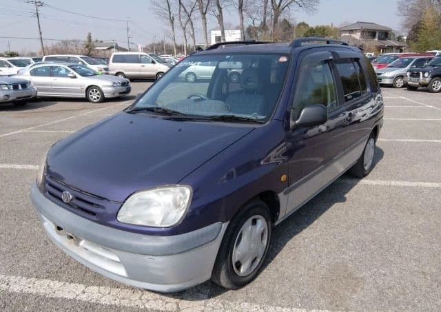 Toyota Raum, 1997