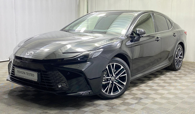 Toyota Camry 2024 года
