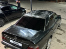 Mercedes-Benz E-Класс 1993 года