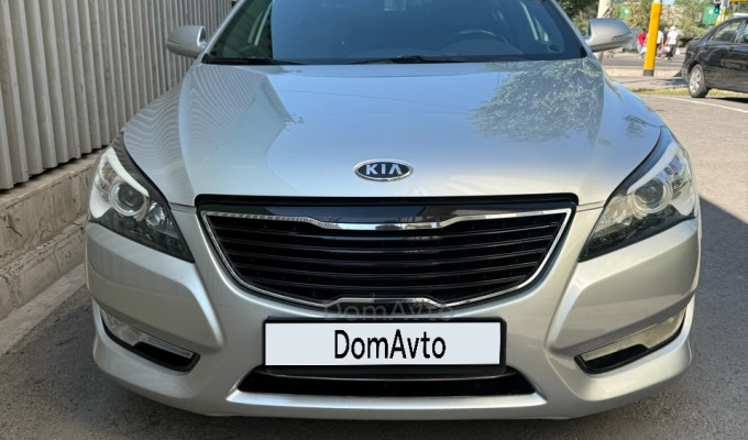 Kia K7 2010 года