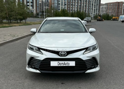 Toyota Camry 2021 года
