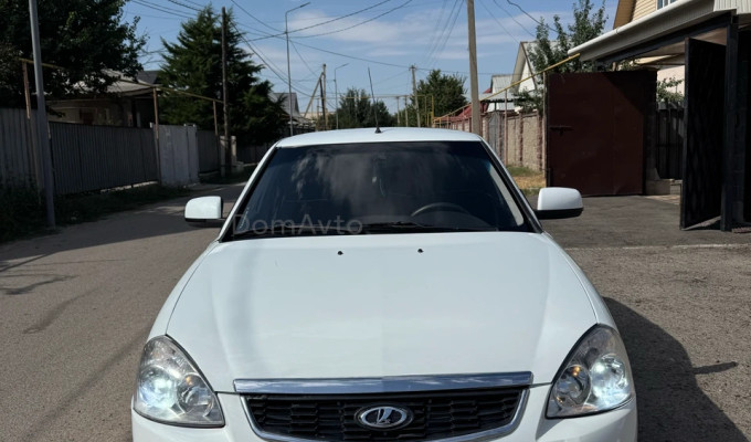 ВАЗ (Lada) Priora 2014 года