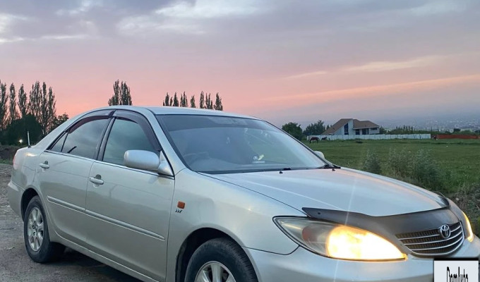Toyota Camry 2002 года