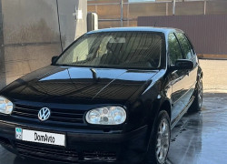 Volkswagen Golf 2003 года