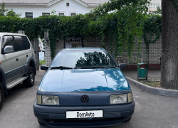 Volkswagen Passat 1990 года